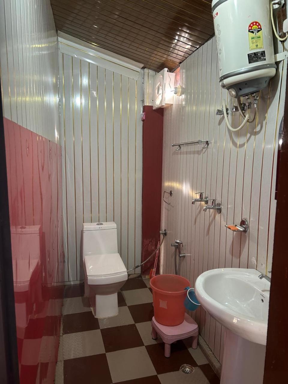 Hotel Mountain View Sari Ngoại thất bức ảnh